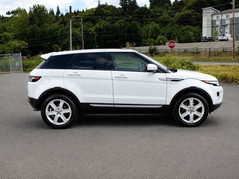 Used 2013 Land Rover Range Rover Evoque Pure Premium AWD/4WD image 8