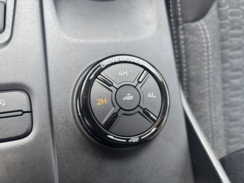 New 2025 Ford Ranger XLT w/ Equipment Group 301A High image 30