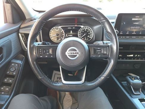 Used 2021 Nissan Rogue S image 49