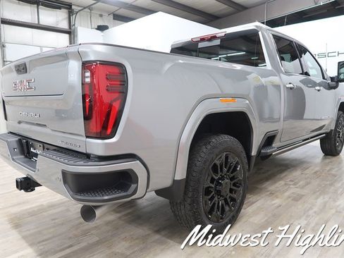 Used 2025 GMC Sierra 2500 Denali w/ Denali Reserve Package AWD/4WD image 19