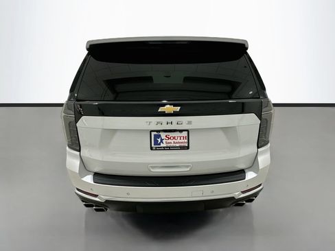 Used 2025 Chevrolet Tahoe High Country AWD/4WD image 6