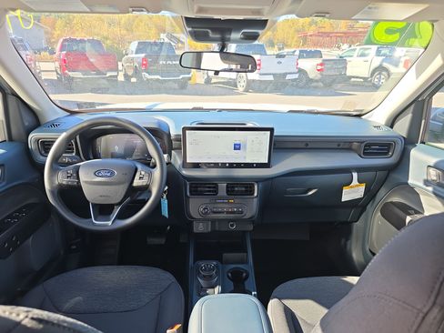 New 2025 Ford Maverick XL image 16