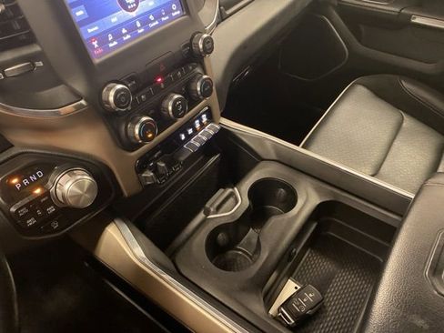 Used 2021 RAM 1500 Laramie AWD/4WD image 12