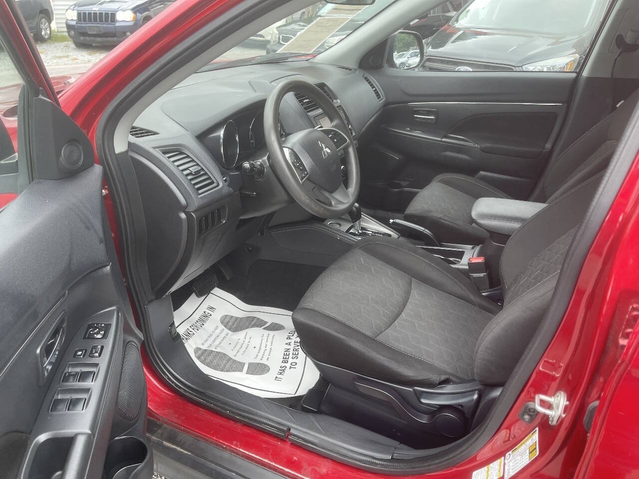 Used 2020 Mitsubishi Outlander Sport ES FWD image 12