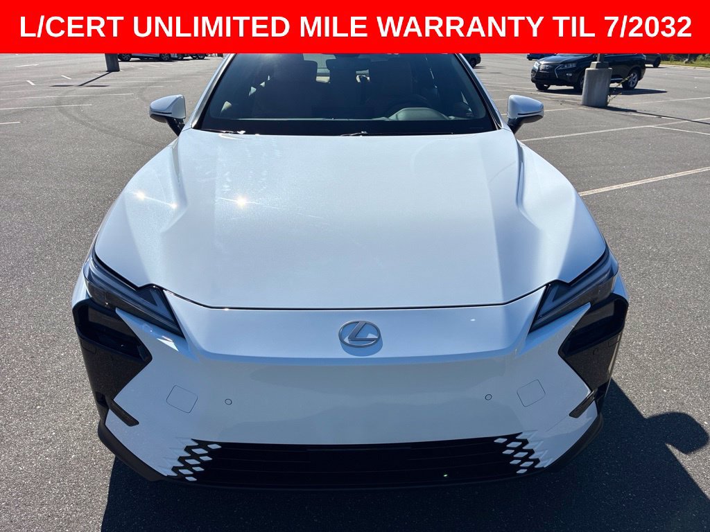 Certified 2026 Lexus ES 350e w/ Convenience Package FWD image 2