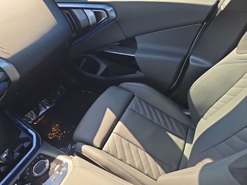 New 2026 BMW X3 xDrive30 w/ Premium Package image 15