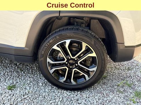 Used 2023 Jeep Compass Limited AWD/4WD image 9