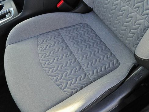 Used 2023 Chevrolet Equinox LS w/ LS Convenience Package image 11