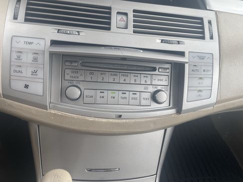 Used 2005 Toyota Avalon XLS FWD image 21