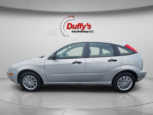 Used 2005 Ford Focus ZX5 Hatchback image 12