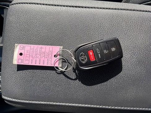 Used 2025 Toyota Camry XSE FWD image 37