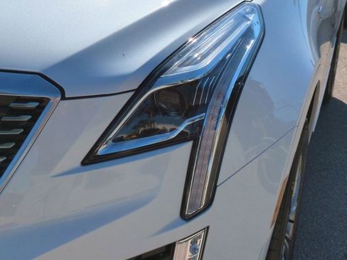 Used 2021 Cadillac XT5 Premium Luxury image 8