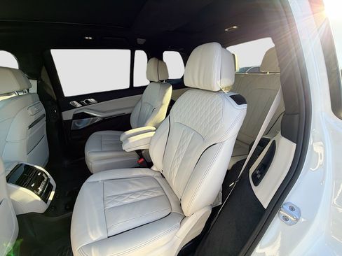 New 2026 BMW ALPINA XB7 AWD/4WD image 22