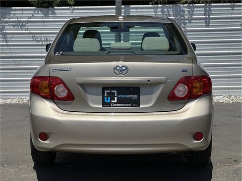 Used 2010 Toyota Corolla LE FWD image 11