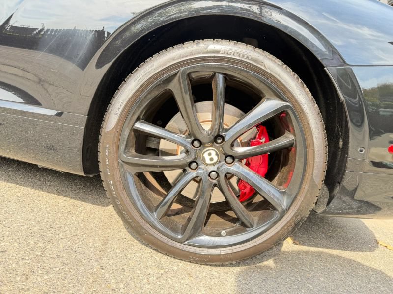 Used 2020 Bentley Continental GT AWD/4WD image 32