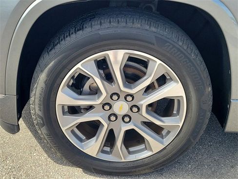 Used 2019 Chevrolet Traverse Premier w/ Driver Confidence II Package image 8