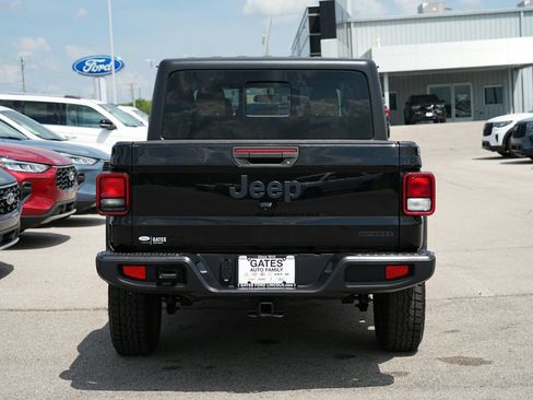 Used 2020 Jeep Gladiator Sport w/ Quick Order Package 24S AWD/4WD image 6