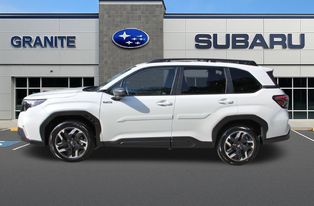 Used 2025 Subaru Forester Premium AWD/4WD image 7