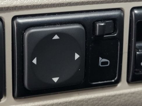 Used 2017 Nissan Sentra SV image 24