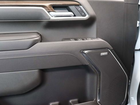 Certified 2025 Chevrolet Silverado 1500 LT Trail Boss w/ Convenience Package II image 15