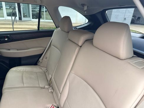 Used 2019 Subaru Outback 2.5i Limited w/ Protection Package #1 AWD/4WD image 9