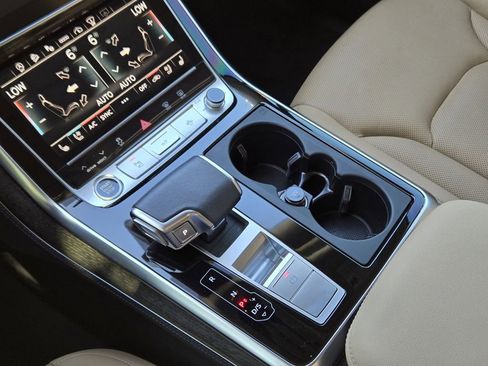 Certified 2023 Audi Q7 3.0T Prestige image 23