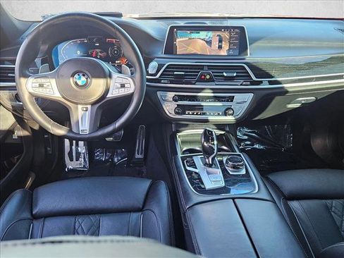 Used 2022 BMW 750i xDrive 750i xDrive image 17
