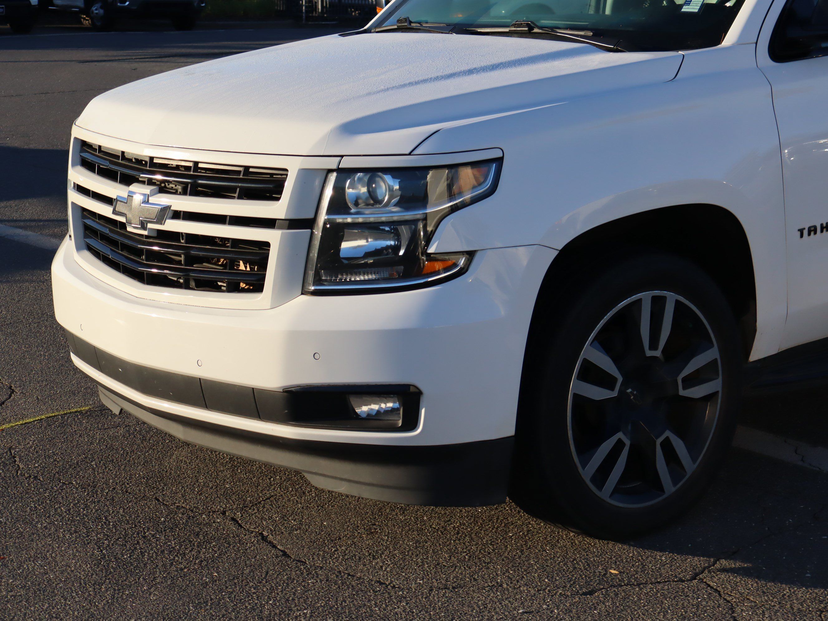 Used 2018 Chevrolet Tahoe LT AWD/4WD image 17