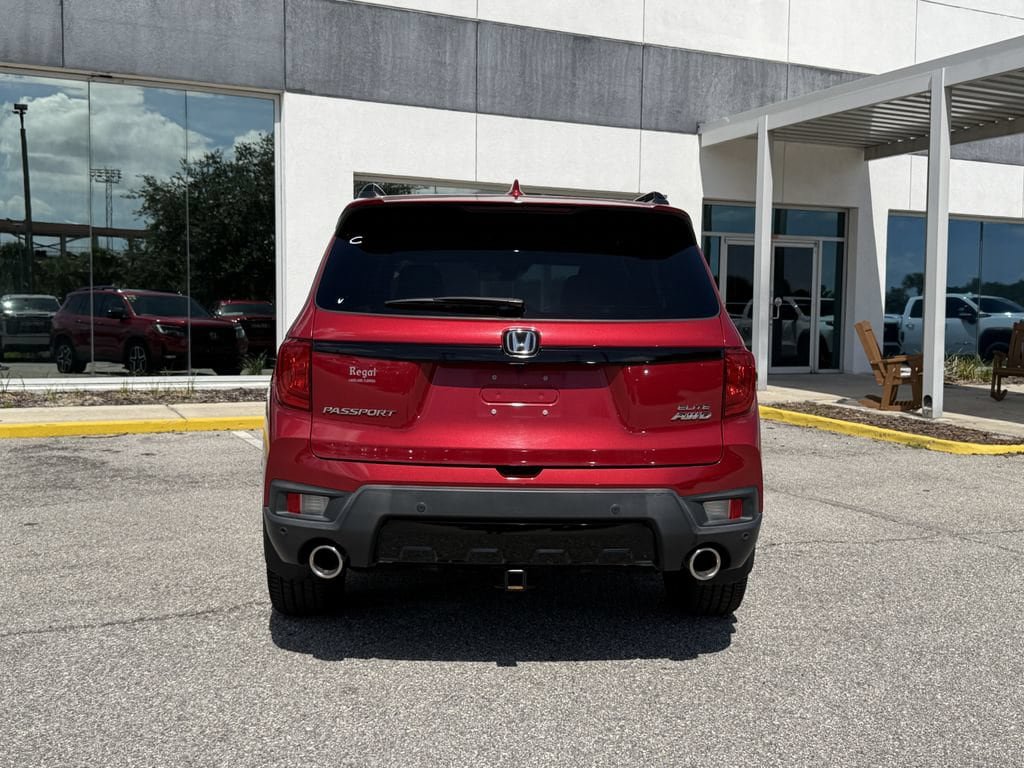 Used 2023 Honda Passport Elite image 5