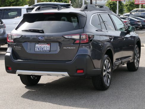 Certified 2025 Subaru Outback Limited image 6