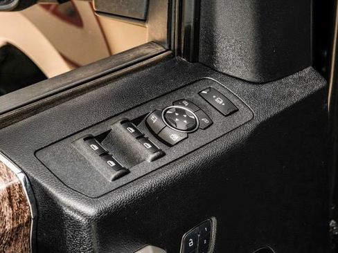 Used 2018 Ford F250 Lariat w/ Lariat Value Package image 36