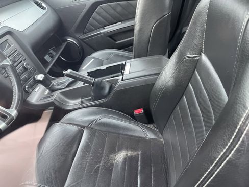 Used 2010 Ford Mustang Coupe image 26