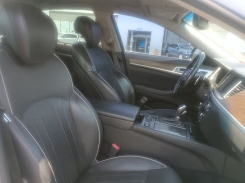 Used 2015 Hyundai Genesis 5.0 RWD image 36