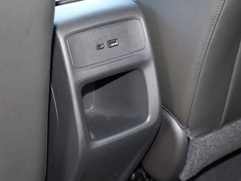 Used 2024 Buick Envista Sport Touring w/ Convenience I Package FWD image 19