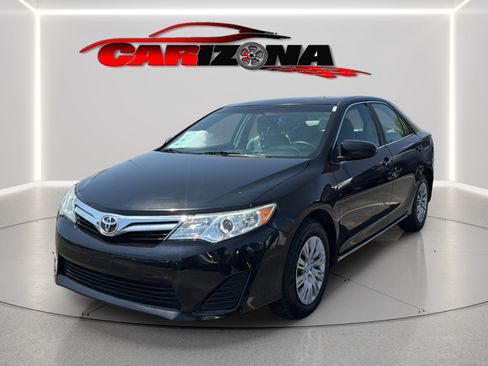 Used 2013 Toyota Camry LE FWD image 10