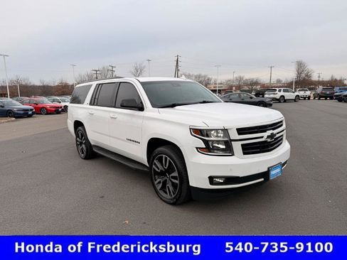 Used 2018 Chevrolet Suburban LT w/ Luxury Package image 8