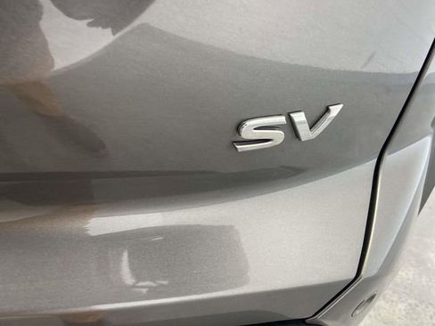 Used 2022 Nissan Pathfinder SV image 11