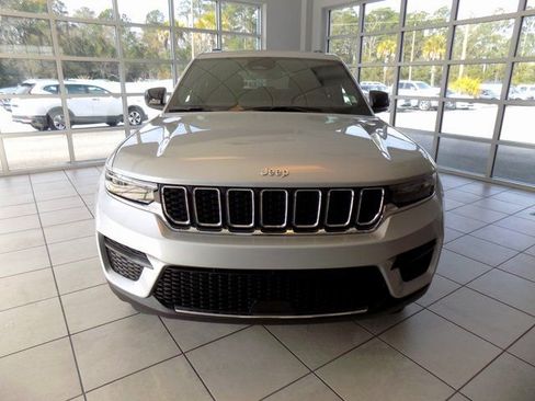 New 2025 Jeep Grand Cherokee Laredo X w/ Luxury Tech Group I RWD image 2