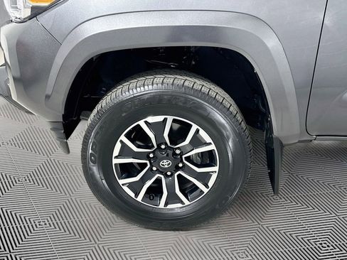Used 2023 Toyota Tacoma TRD Sport AWD/4WD image 25