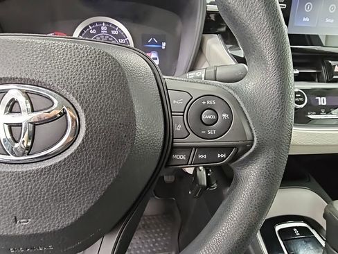 Used 2020 Toyota Corolla LE image 24