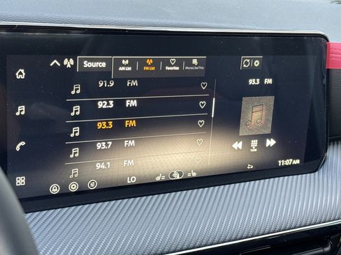 New 2026 Nissan Kicks SR w/ Cold Weather Package image 15