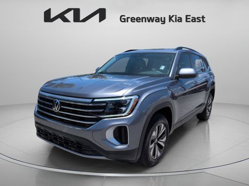 Used 2024 Volkswagen Atlas SE FWD image 10