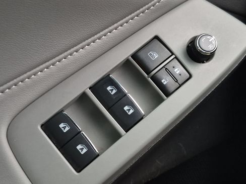 Used 2019 Toyota Avalon XLE w/ All Weather Liner Package FWD image 30