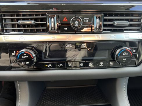 New 2026 Nissan Pathfinder SV image 18