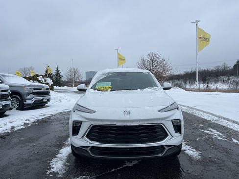 Used 2025 Buick Encore GX Preferred image 2