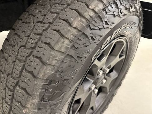 Used 2021 Jeep Wrangler Sport AWD/4WD image 28