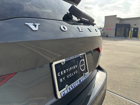 Certified 2025 Volvo V60 B5 Cross Country Plus image 34