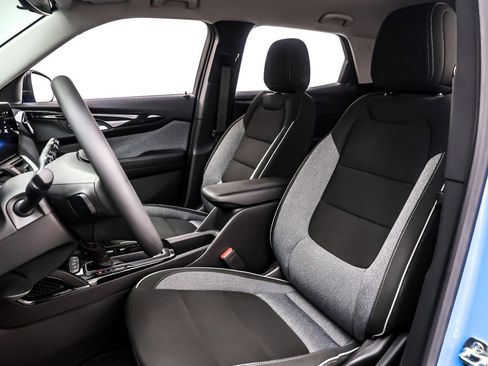 Used 2024 Chevrolet TrailBlazer LS w/ LS Convenience Package image 16