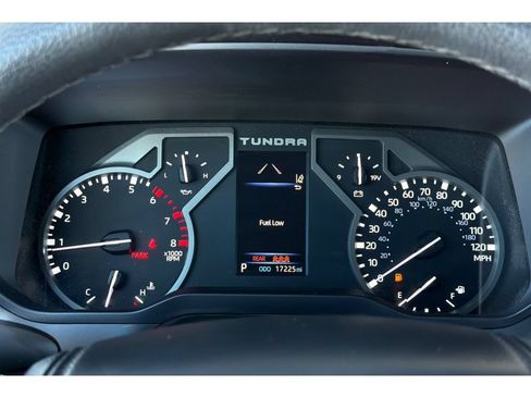 Used 2023 Toyota Tundra Limited AWD/4WD image 27