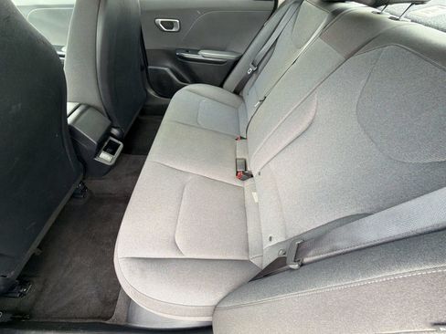 Used 2025 Kia K4 FWD image 25